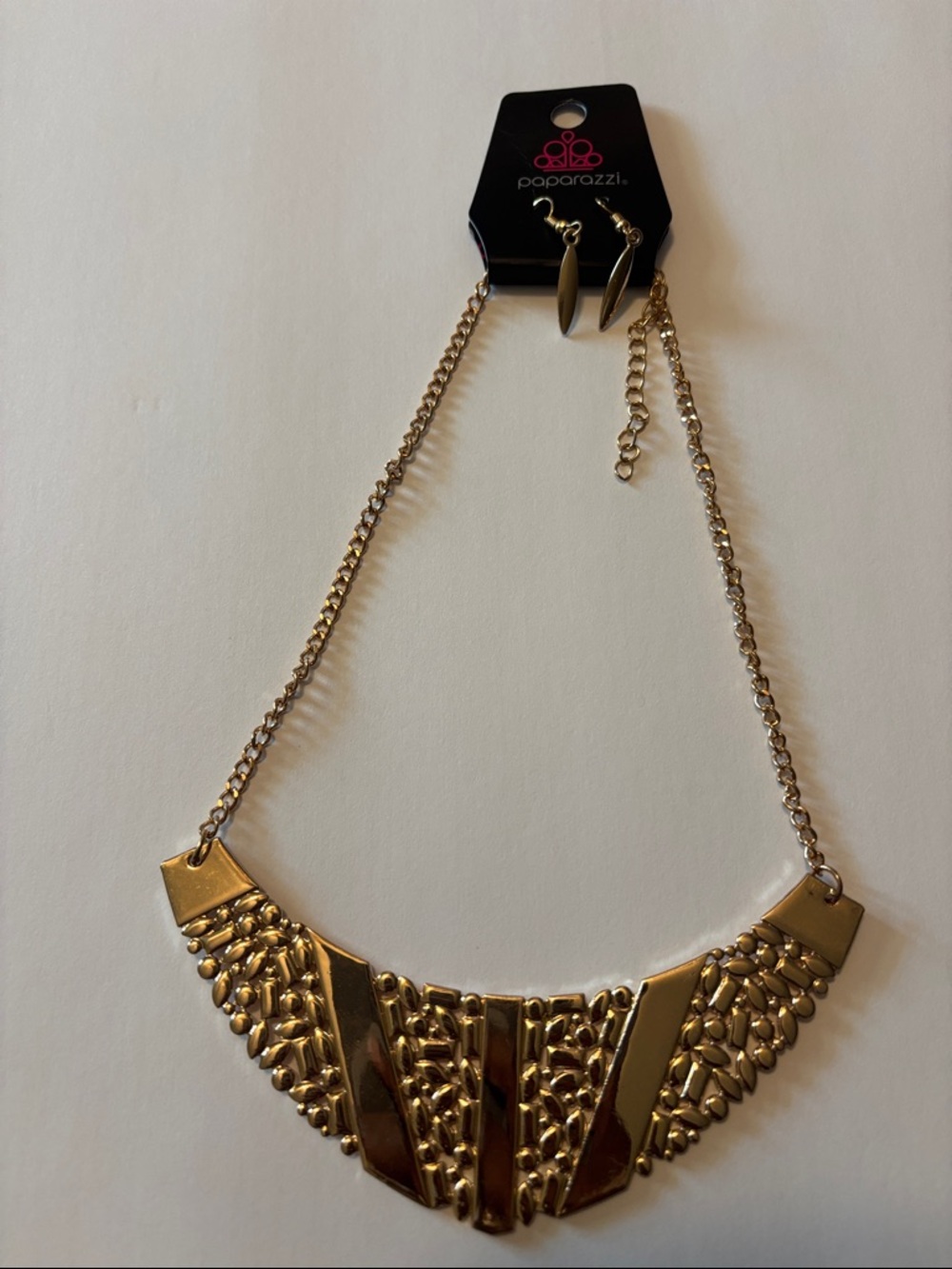 paparazzi Gold Textured Panel Bib Necklace with Dangle Earrings